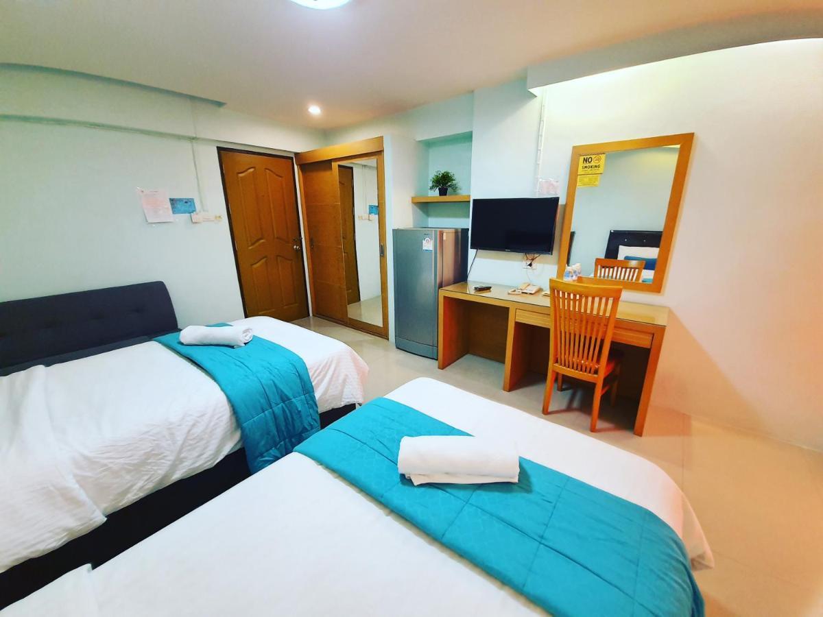 J.Residence Samut Prakan Buitenkant foto